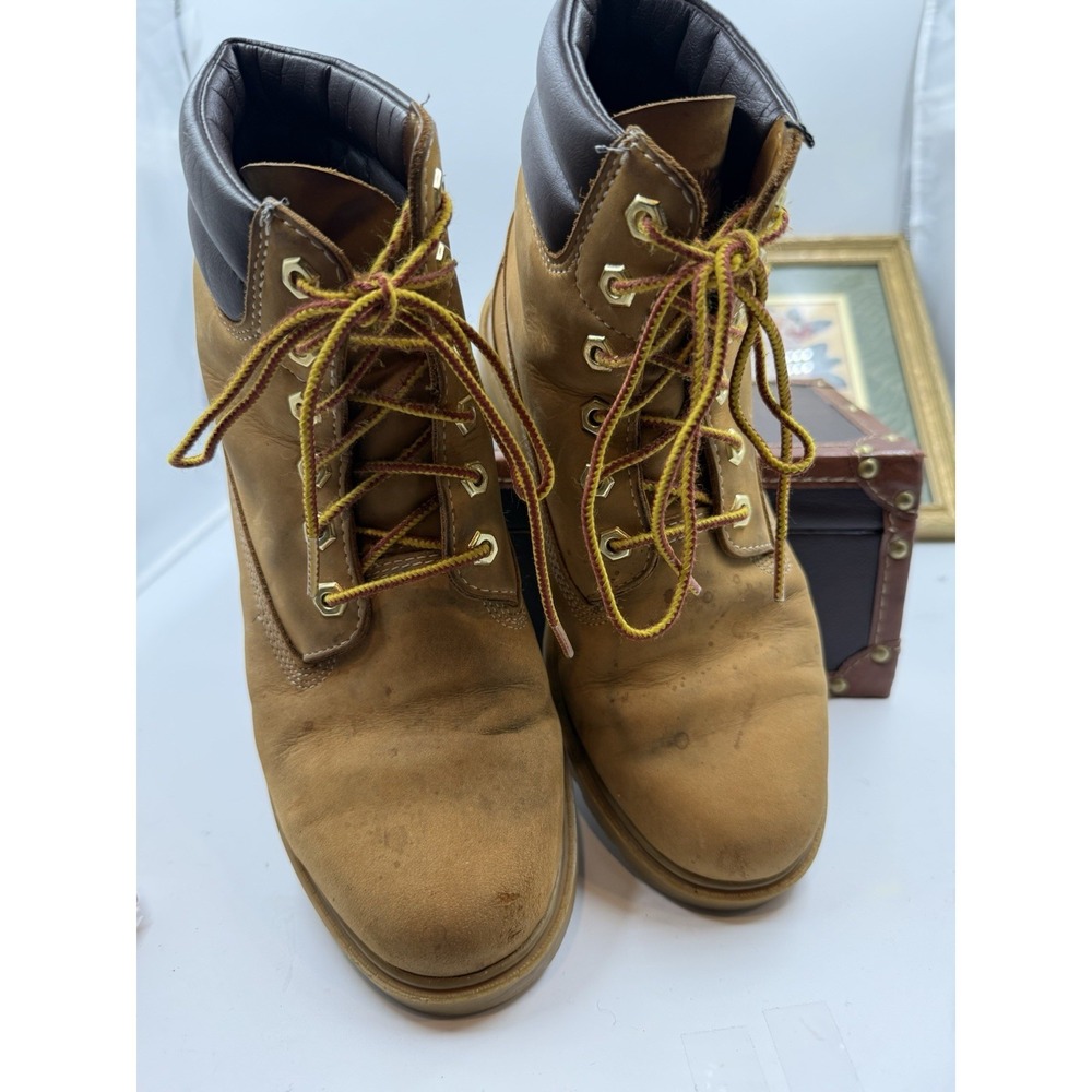 Woman Timberland Leather Boots Cornbread Youth Size 8M‎